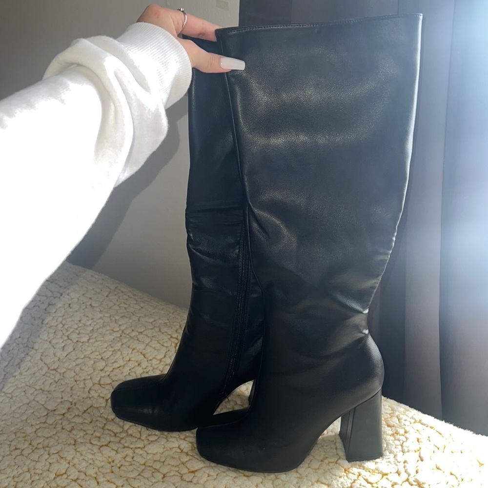 MISS LOLA BLACK LATHER BOOTS